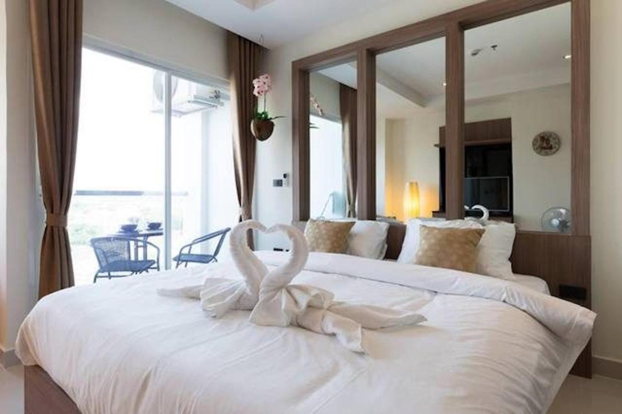 Nam Talay Jomtien Beach Exterior photo